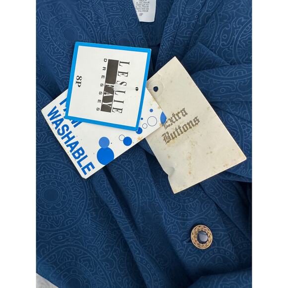 Vintage Leslie Fay medallion embossed fancy button secretary blouse blue size 8P - Picture 7 of 8